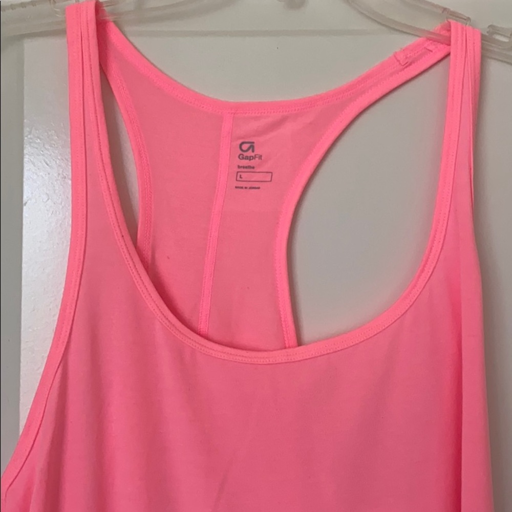Gap fit work out tank top